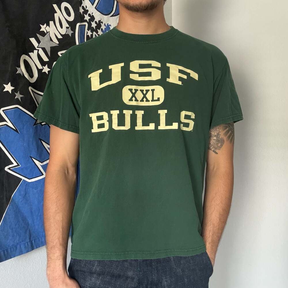 Vintage USF Bulls Graphic T-Shirt Green Fruit of the Loom Large NCAA